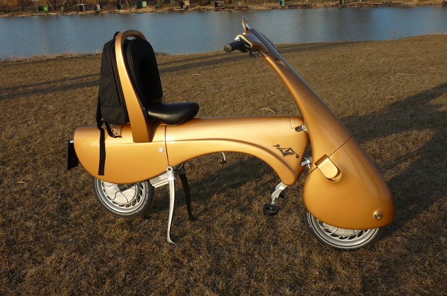 Valize dönüşebilen scooter