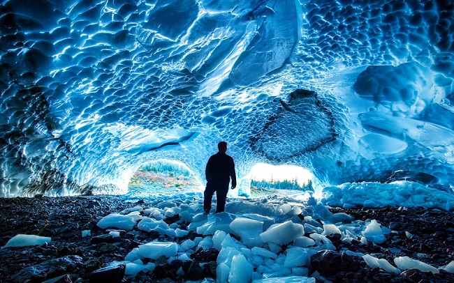 Mendenhall buz mağaraları
