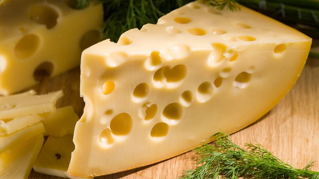 İsviçre peyniri neden delikli